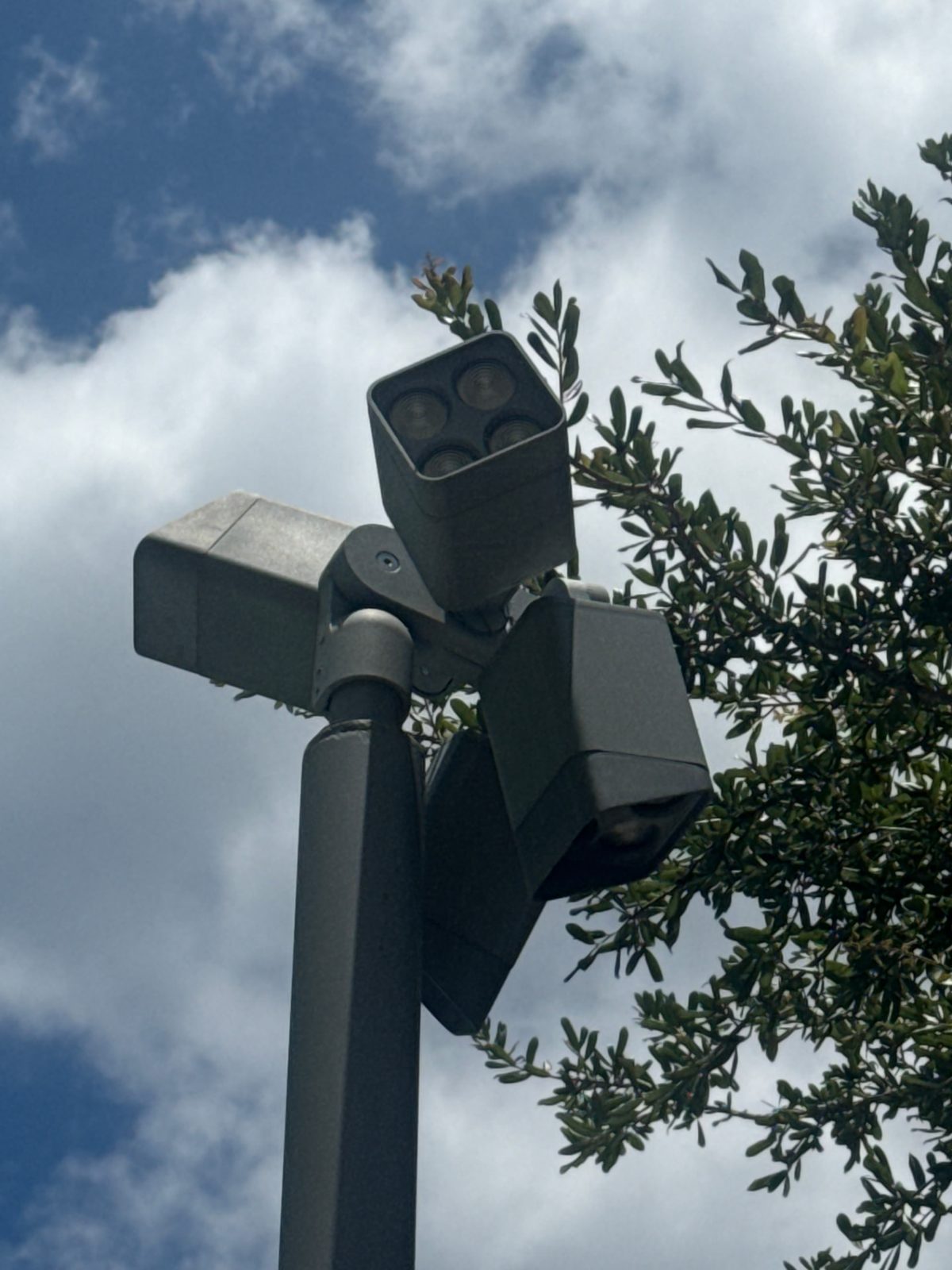 Parking lot pole light head